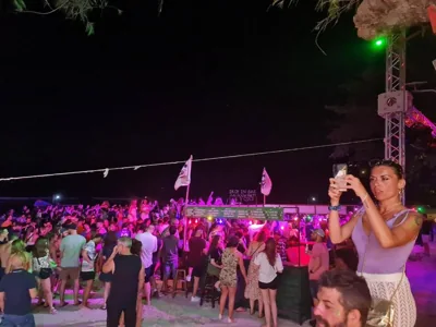 TALK TO THE MOON HOSTEL – 사진 8